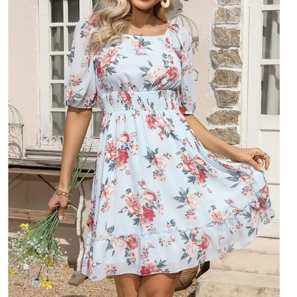 Boston Court SneCoolmee Floral Dress Square Neck Puff Sleeve Smocked Size Medium